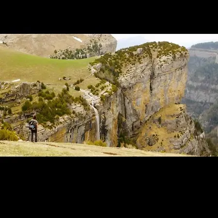 Semesterbostad La Bergerie Leffler Buerba