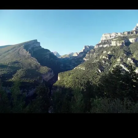 Semesterbostad La Bergerie Leffler Buerba